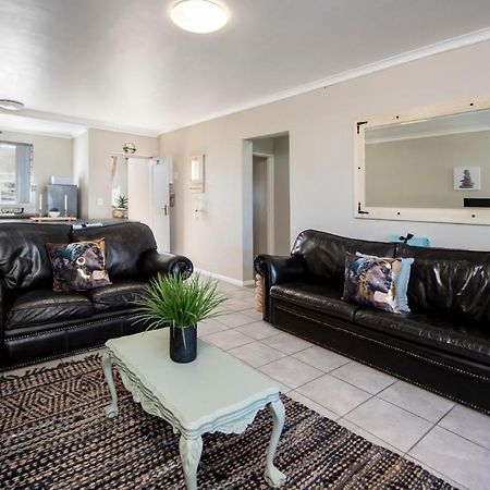 The Potting Shed Self Catering Apartment Херманус Екстериор снимка